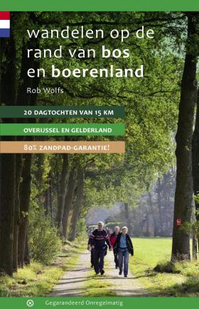 Wandelen op de rand van bos en boerenland Wandelen op de rand van bos en boerenland